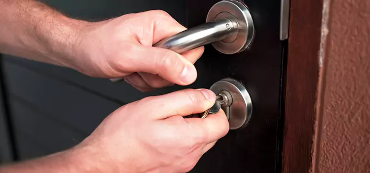 Door Closer Repair & Installation West Des Moines